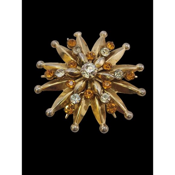 Lot of 8 Assorted Wearable Brooches Great Resellers Lot (A4831) - Picture 3 of 9